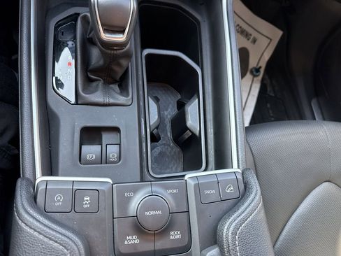 Used 2024 Toyota Grand Highlander Limited image 40