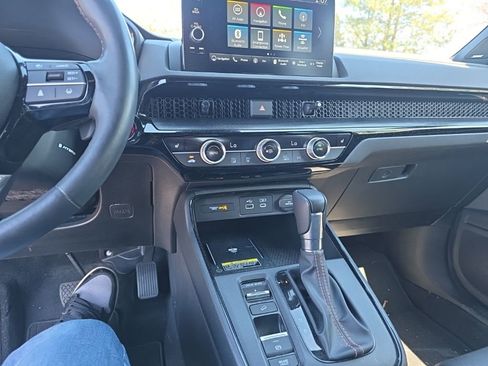 Used 2024 Honda CR-V Sport Touring image 21