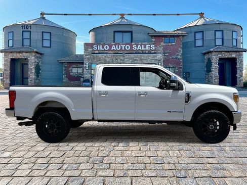Used 2017 Ford F250 Lariat w/ Chrome Package AWD/4WD image 6