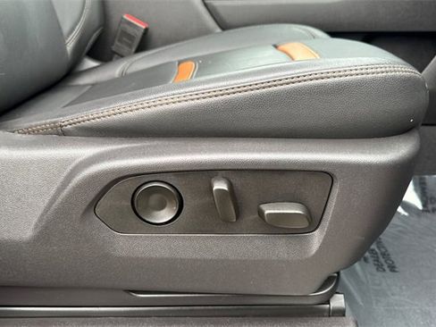 Used 2024 GMC Sierra 2500 AT4 w/ AT4 Premium Plus Package image 23