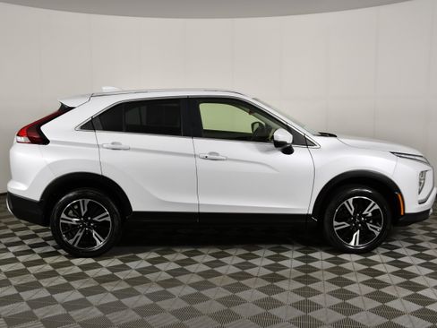 Used 2024 Mitsubishi Eclipse Cross SE AWD/4WD image 5