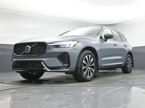 Used 2024 Volvo XC60 B5 Plus w/ Protection Package Premier AWD/4WD image 12