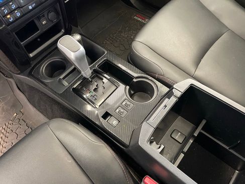 Used 2022 Toyota 4Runner TRD Pro AWD/4WD image 10