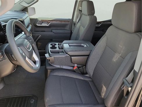 New 2026 GMC Sierra 1500 SLE w/ Preferred Package image 14