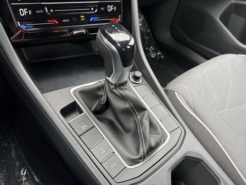 Used 2026 Volkswagen Jetta Sport FWD image 20