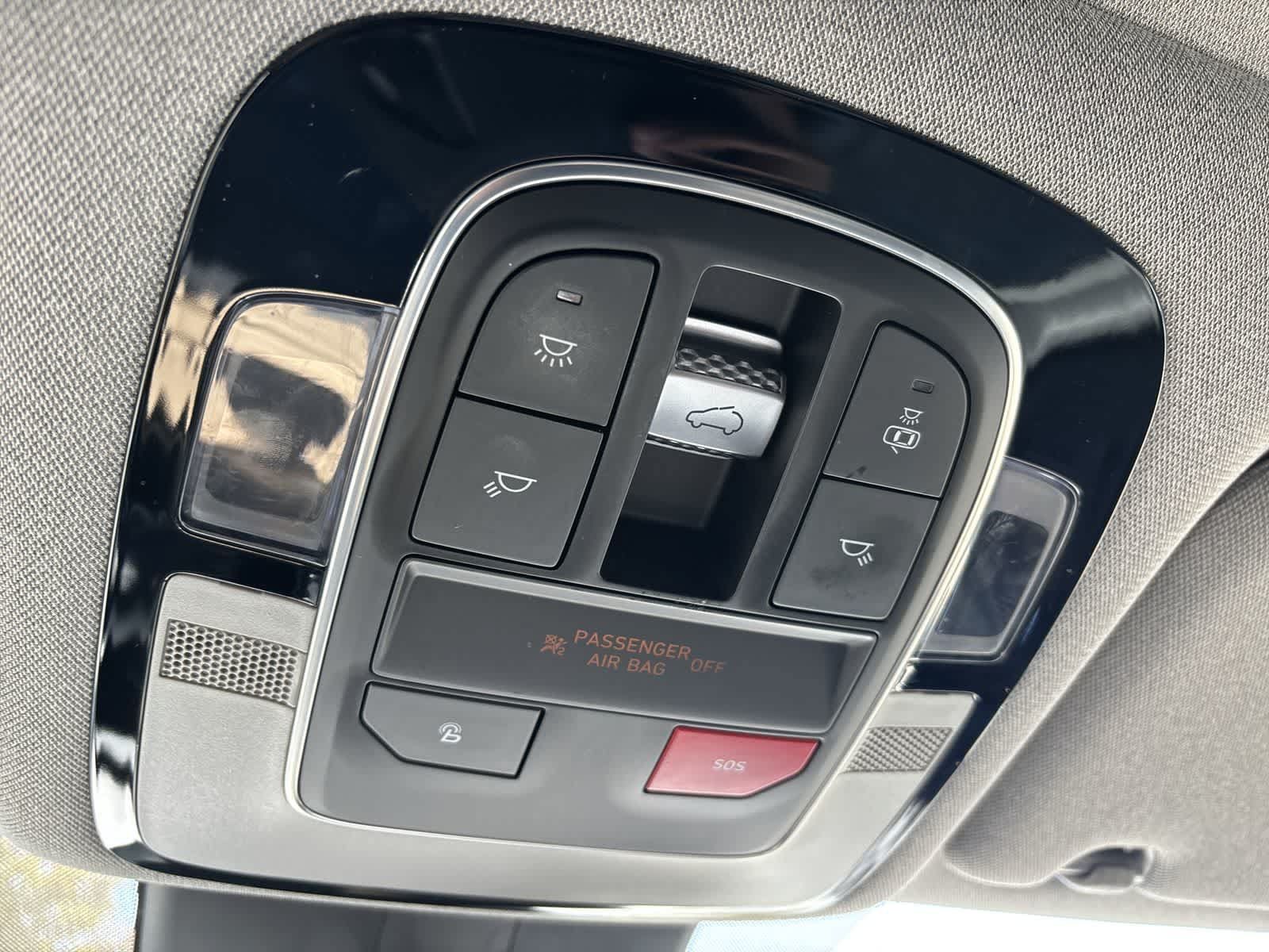 Used 2023 Hyundai Santa Fe Limited AWD/4WD image 30