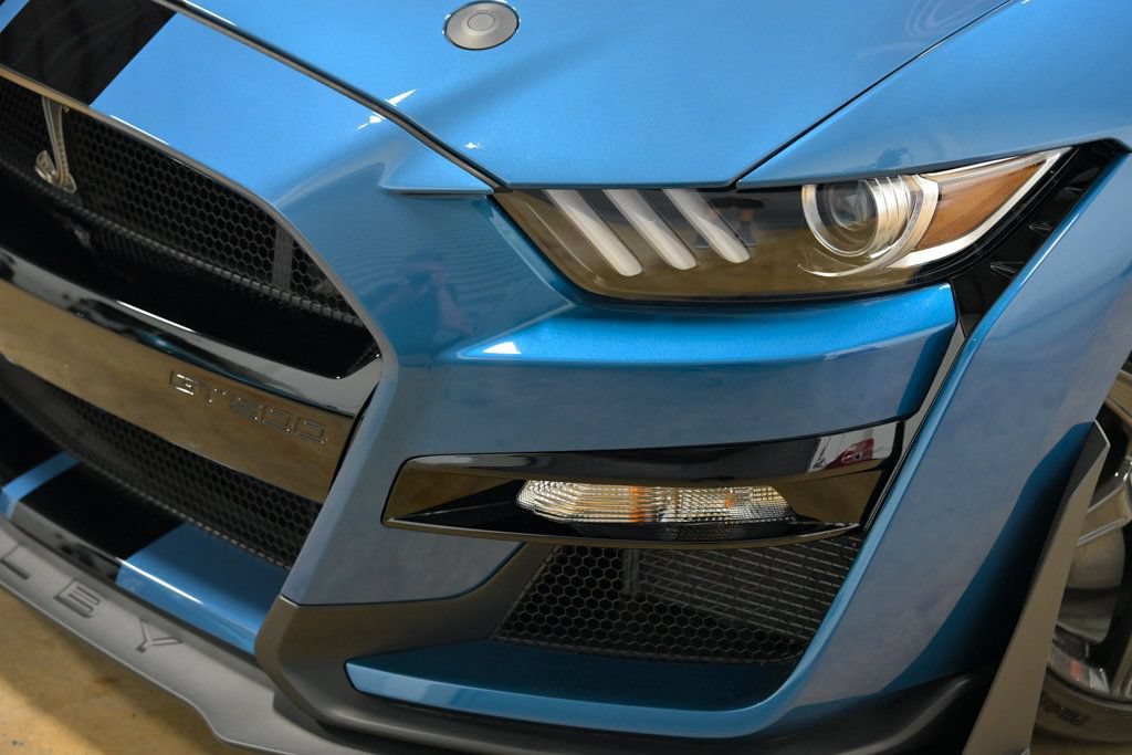 Used 2020 Ford Mustang Shelby GT500 w/ Carbon Fibre Track Pack RWD image 3