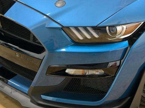 Used 2020 Ford Mustang Shelby GT500 w/ Carbon Fibre Track Pack RWD image 3