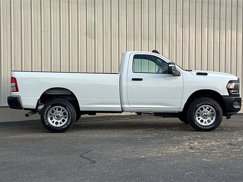 Used 2024 RAM 2500 Tradesman w/ Protection Group image 4