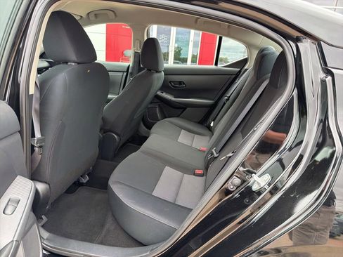 Used 2024 Nissan Sentra SV FWD image 16