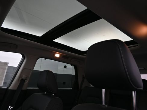New 2026 Nissan Pathfinder Platinum FWD image 19