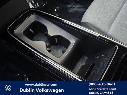 Used 2023 Volkswagen ID.4 Pro RWD image 18