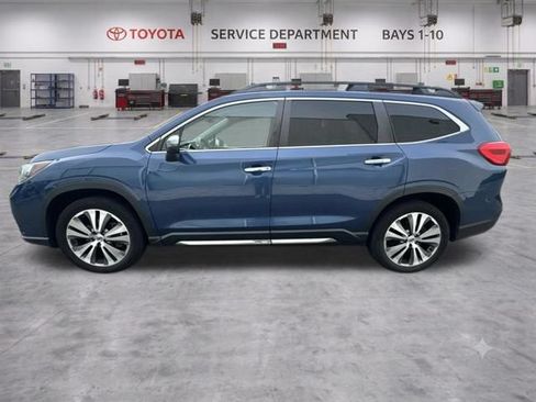 Used 2022 Subaru Ascent Touring AWD/4WD image 3