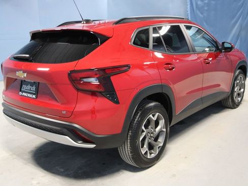 Used 2026 Chevrolet Trax LT w/ Driver Confidence Package image 28