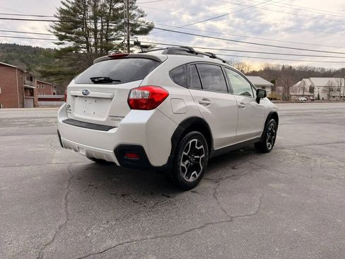 Used 2016 Subaru Crosstrek 2.0i Premium w/ Moonroof Package AWD/4WD image 5