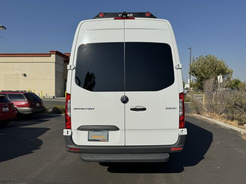 New 2024 Mercedes-Benz Sprinter 2500 image 7
