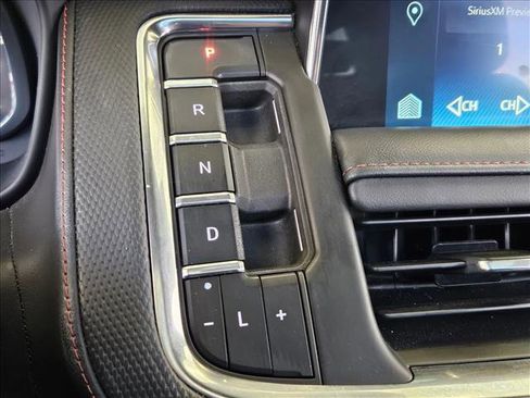 Used 2022 Chevrolet Tahoe RST w/ Luxury Package AWD/4WD image 12