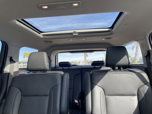 Used 2019 GMC Acadia SLT w/ Black Edition image 20