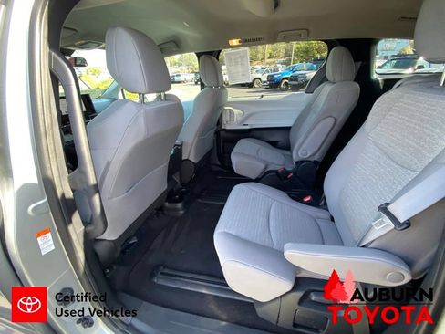 Certified 2025 Toyota Sienna LE FWD image 26