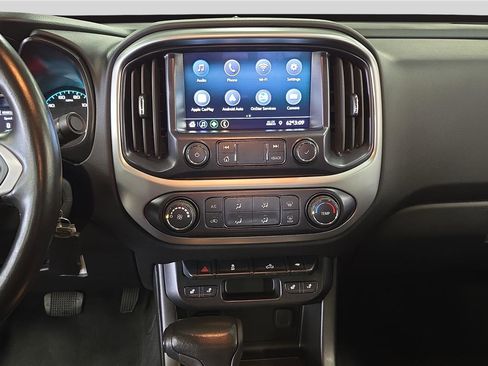 Used 2021 Chevrolet Colorado LT w/ LT Convenience Package image 18