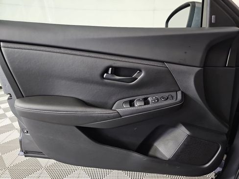 Certified 2025 Nissan Sentra S FWD image 25