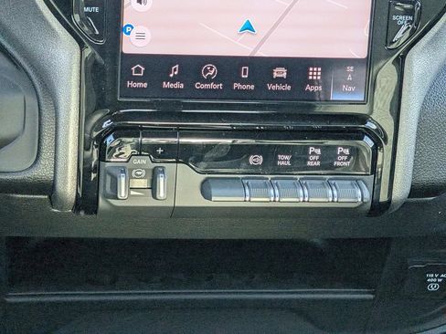 New 2026 RAM 2500 Tradesman AWD/4WD image 22