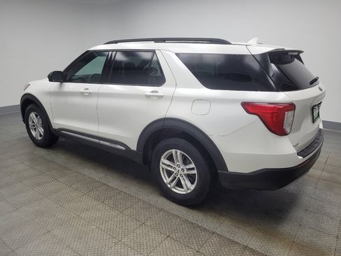 Used 2020 Ford Explorer XLT w/ Equipment Group 202A AWD/4WD image 3