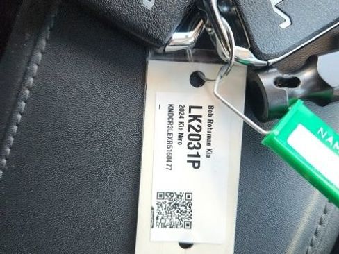 Used 2024 Kia Niro EX Touring FWD image 21