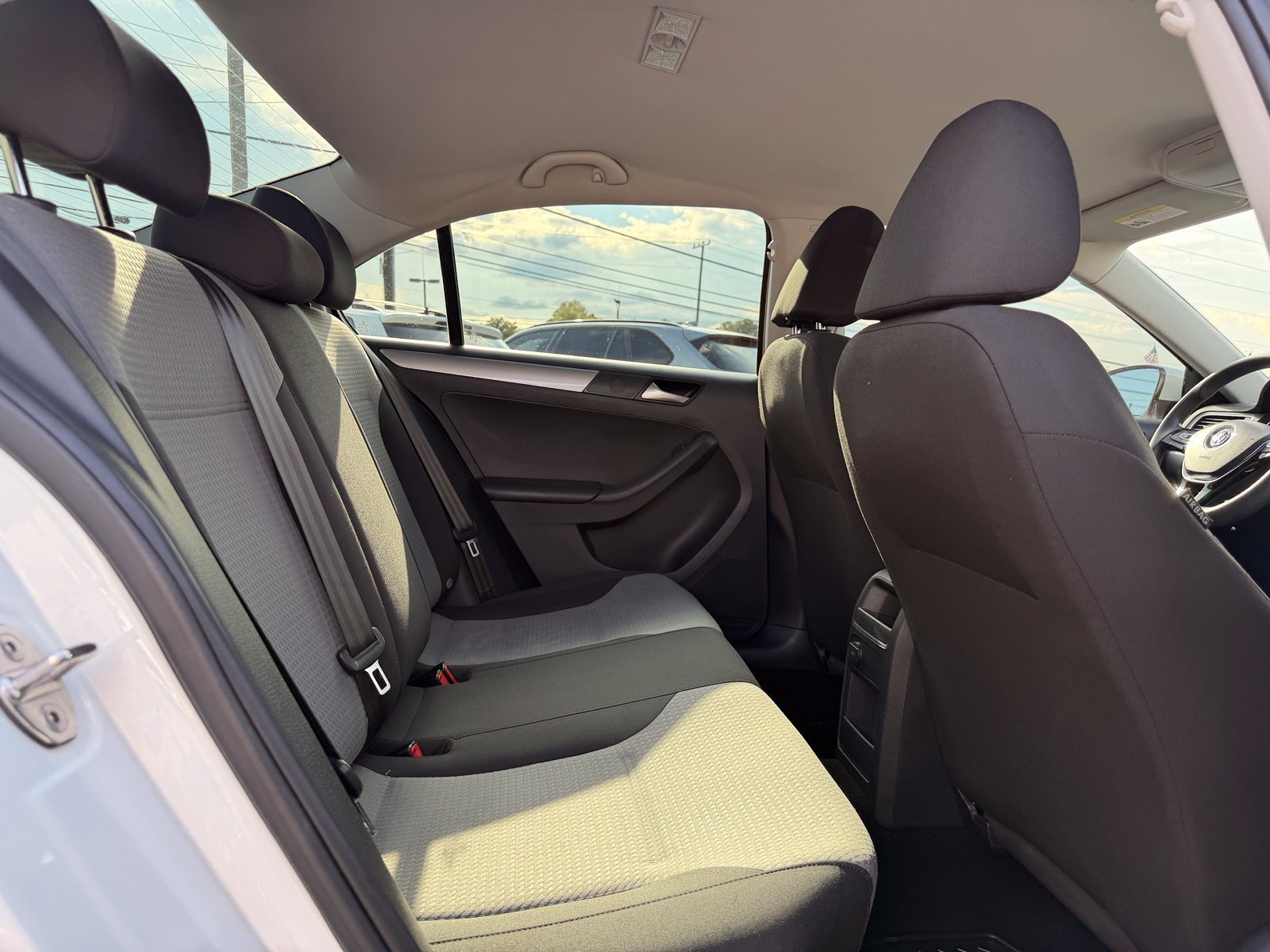 Used 2018 Volkswagen Jetta S FWD image 28