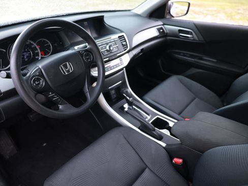 Used 2015 Honda Accord LX image 4