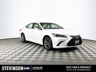 New 2025 Lexus ES 300h w/ Luxury Package