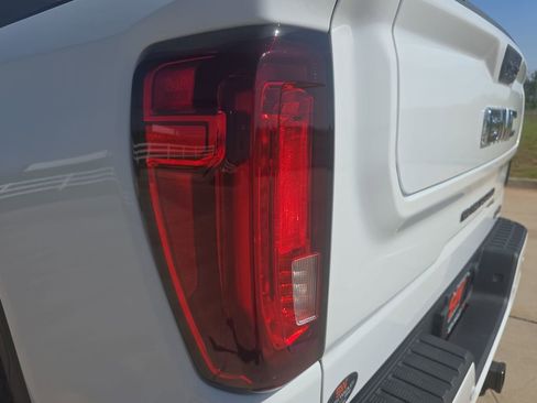 New 2026 GMC Sierra 1500 AT4 AWD/4WD image 34