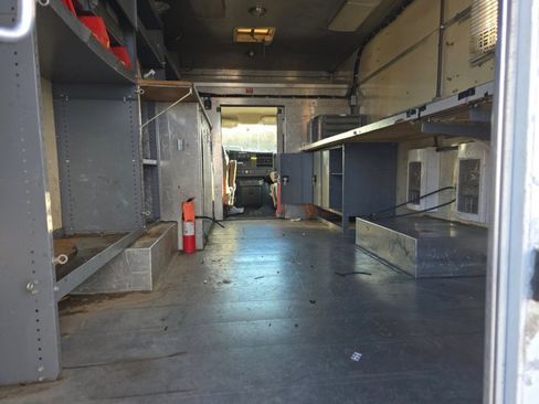 Used 2009 Chevrolet Express 3500 image 5