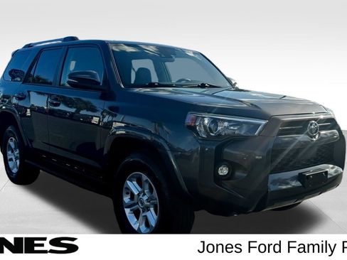 Used 2022 Toyota 4Runner SR5 Premium image 1