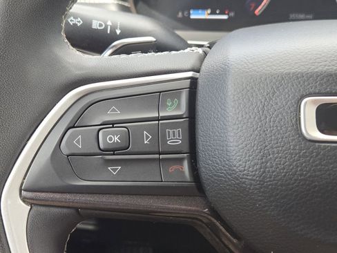 Used 2023 Jeep Grand Cherokee L Laredo AWD/4WD image 29