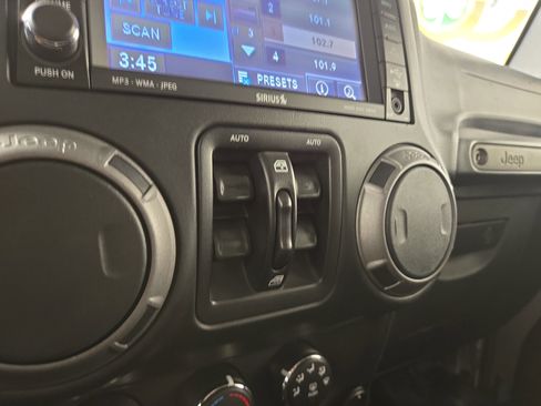 Used 2017 Jeep Wrangler Unlimited Sport image 24