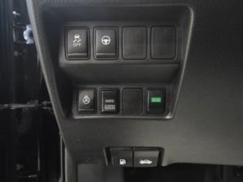 Used 2019 Nissan Rogue Sport SV w/ Technology Package image 16