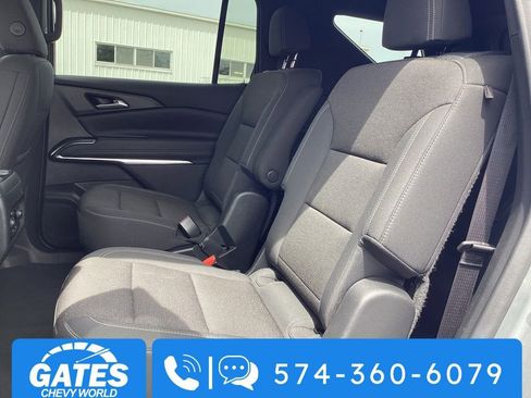 Used 2024 Chevrolet Traverse LT AWD/4WD image 15