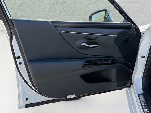 New 2025 Lexus ES 350 w/ Premium Package image 22
