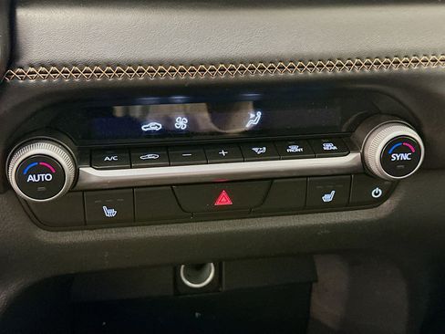 Used 2025 MAZDA CX-50 AWD 2.5 Hybrid w/ Premium Pkg image 24