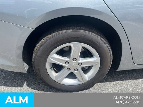 Used 2024 Chevrolet Malibu LT FWD image 11