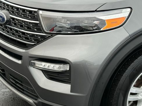 Used 2022 Ford Explorer XLT w/ Equipment Group 202A image 9