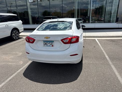 Used 2018 Chevrolet Cruze LT w/ LT Fleet Convenience Package FWD image 5