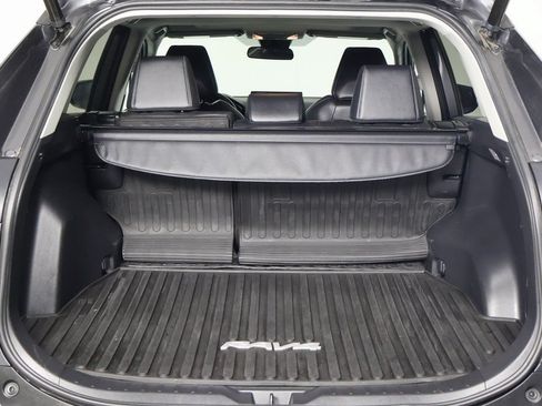Used 2021 Toyota RAV4 XLE Premium FWD image 14
