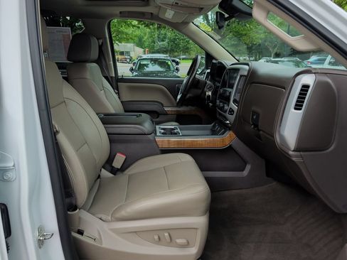 Used 2018 GMC Sierra 1500 SLT AWD/4WD image 37