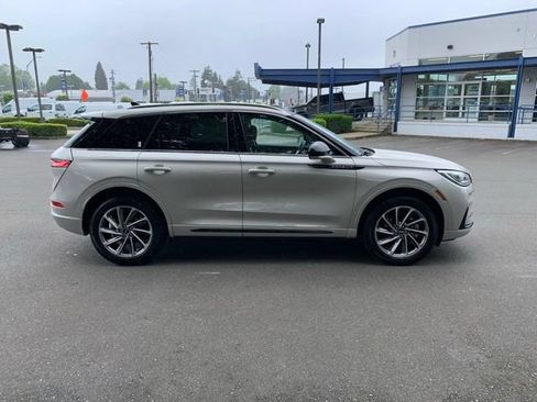 Certified 2024 Lincoln Corsair Grand Touring AWD/4WD image 8