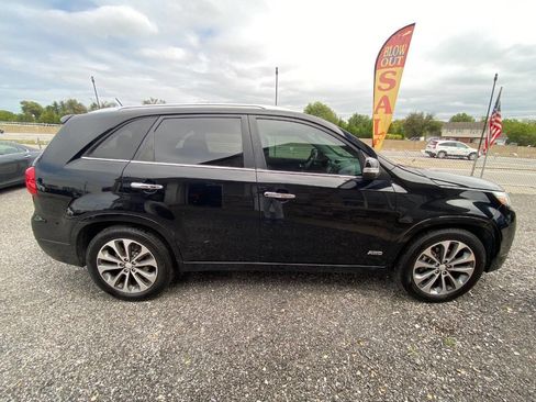 Used 2014 Kia Sorento SX w/ 3rd Row Package image 7