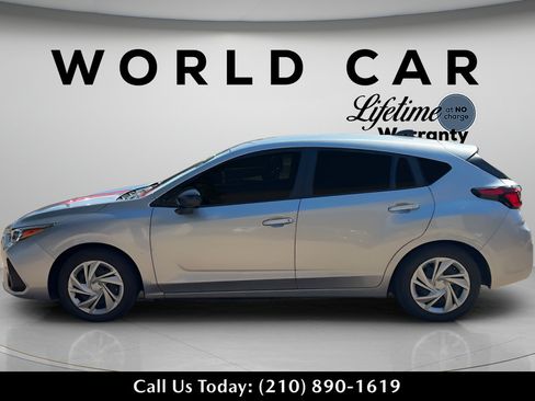Used 2025 Subaru Impreza 2.0i AWD/4WD image 7