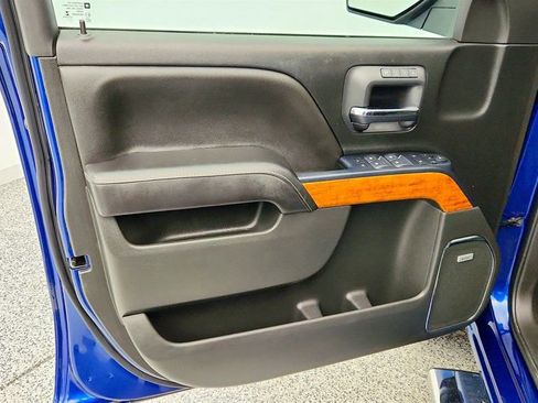 Used 2017 Chevrolet Silverado 1500 High Country image 14