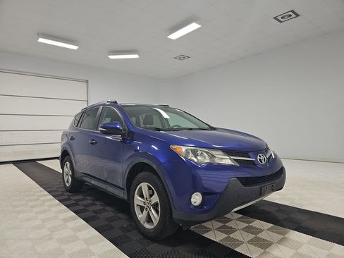 Used 2015 Toyota RAV4 XLE image 2